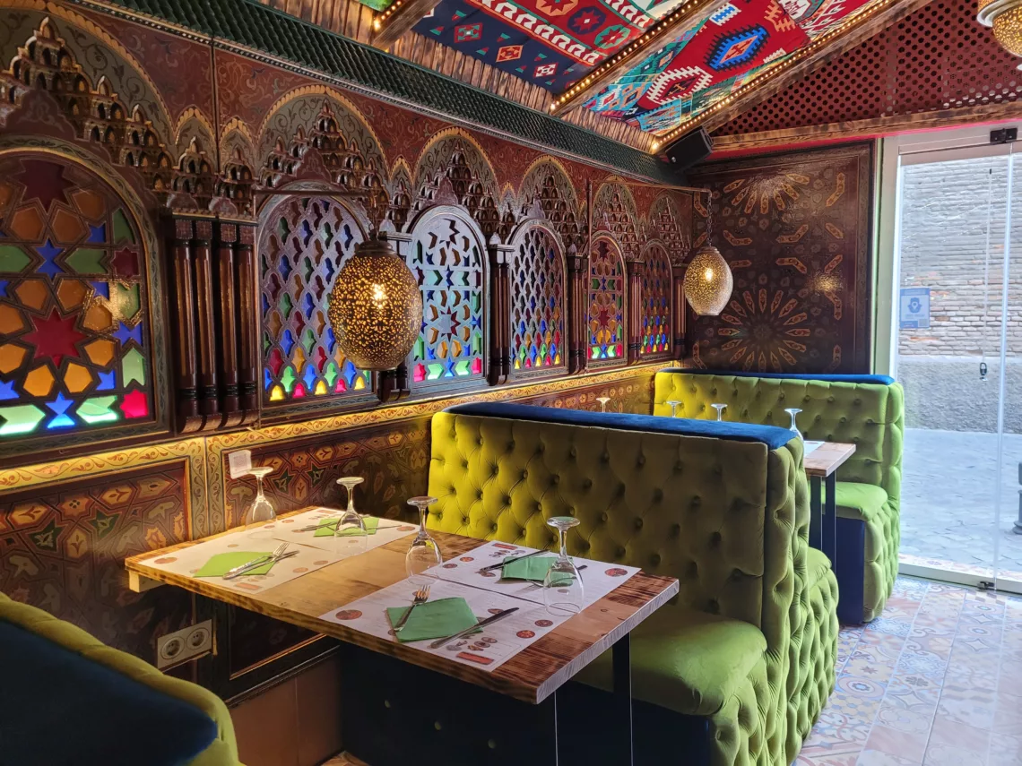 Photo of the interior of Bab Mansour serving Morrocan and Lebanese food in Granada Spain