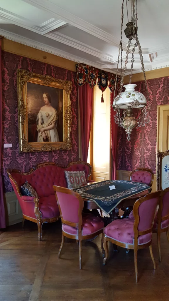 Photo of a parlor room inside Oberhofen Castle