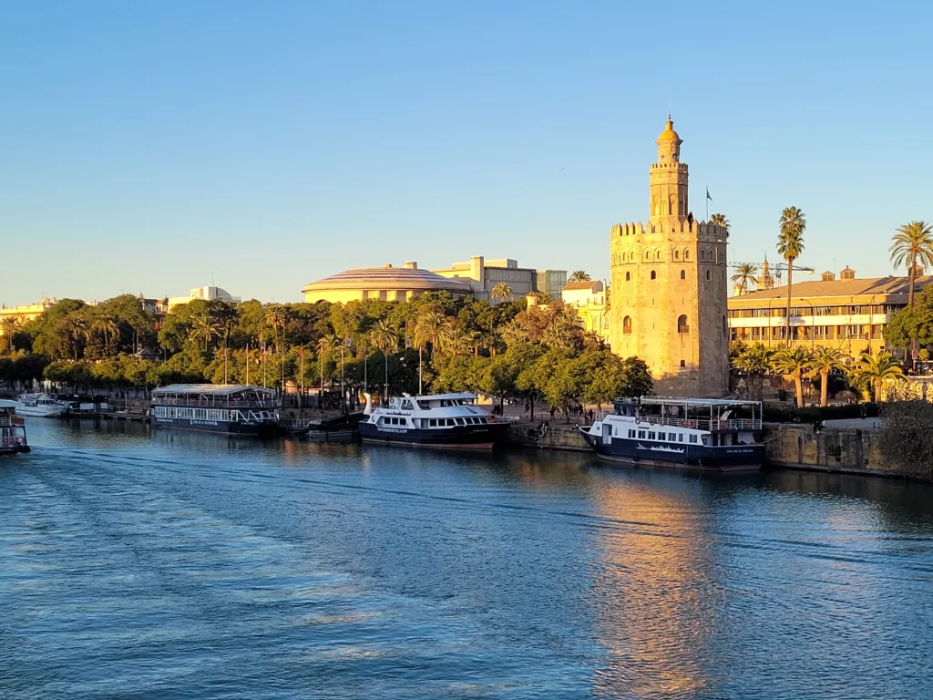 river view of Torre del Oro