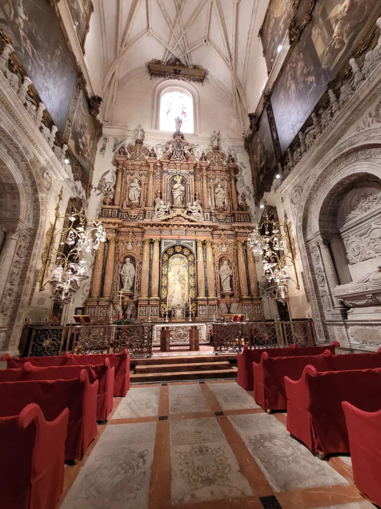 A photo of a side chapel inside Seville Cathedral