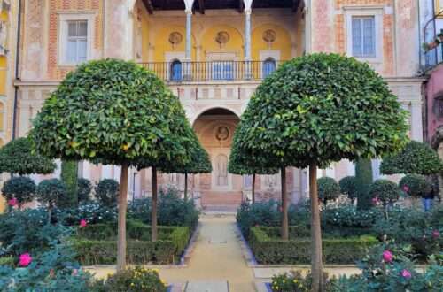 Photo of the inner courtyard at Casa de Pilatos